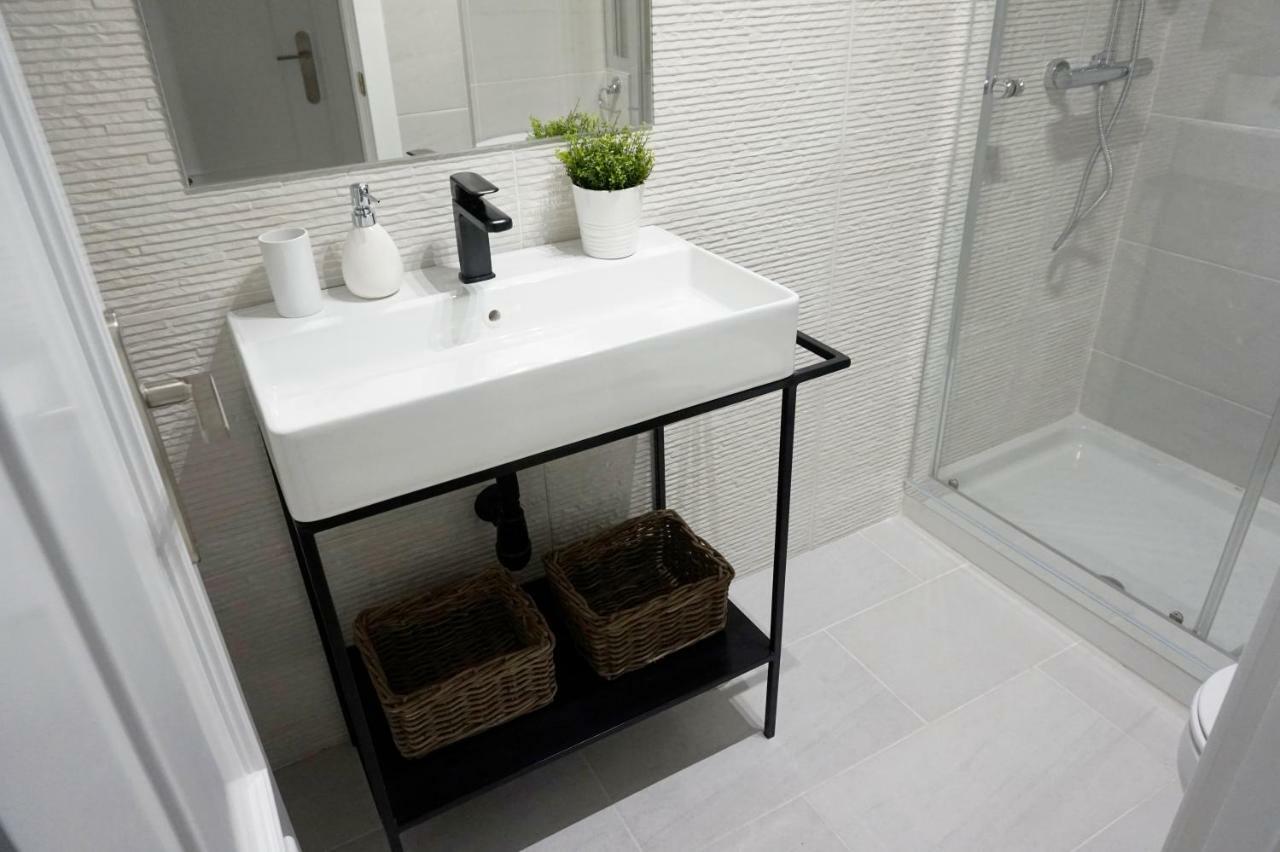 Ronda Chic Apartments - C/ Lauria - Centro Ciudad Esterno foto
